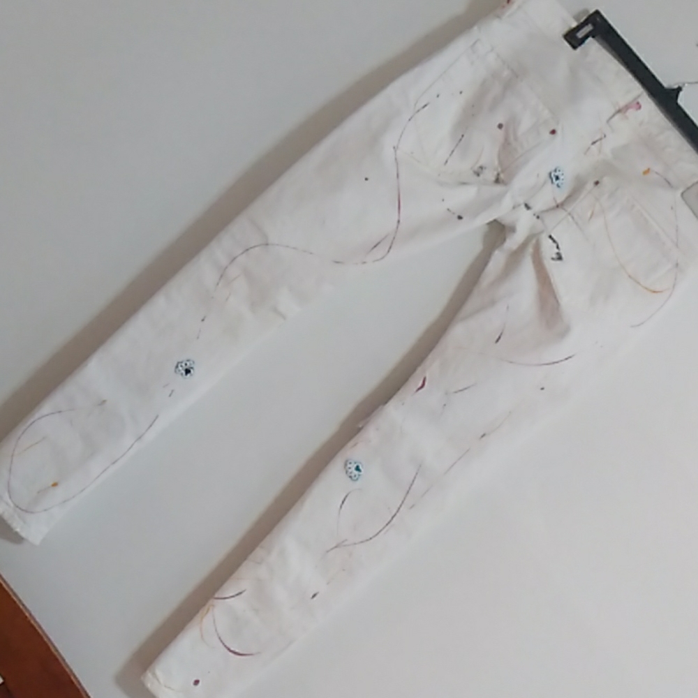 Jeans - Picture 2 of 3